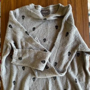 Wooden ships Knits skull sweater.